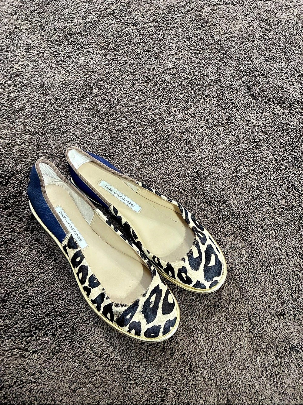 SZ 8.5 Women’s Diane von Furstenberg Botswana Leopard Calf Hair Ballet Flats Leo